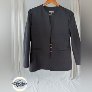 Sujan Black Blazer Jacket
US Women’s M size 10